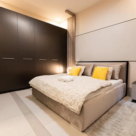 Apartment Luxurious Grand Deco On The St Stephen Road Budapest