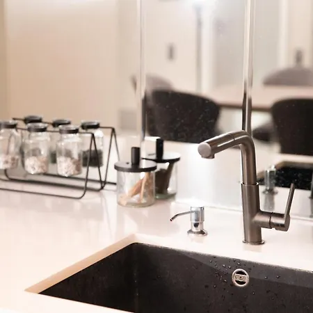 Luxurious Grand Deco On The St Stephen Road Apartment Budapest